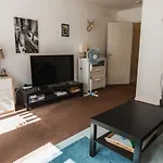 Superb Apt With Large Bay Window